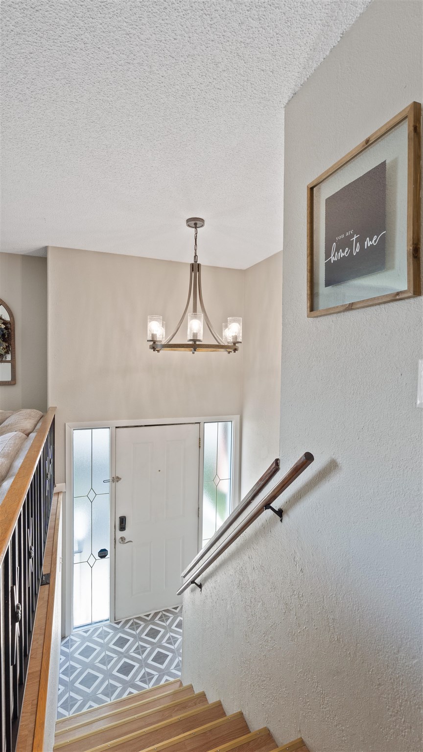 704 North Collins Road Spokane Valley, WA 99216 - Photo 2 of 19 Gallery Image 2