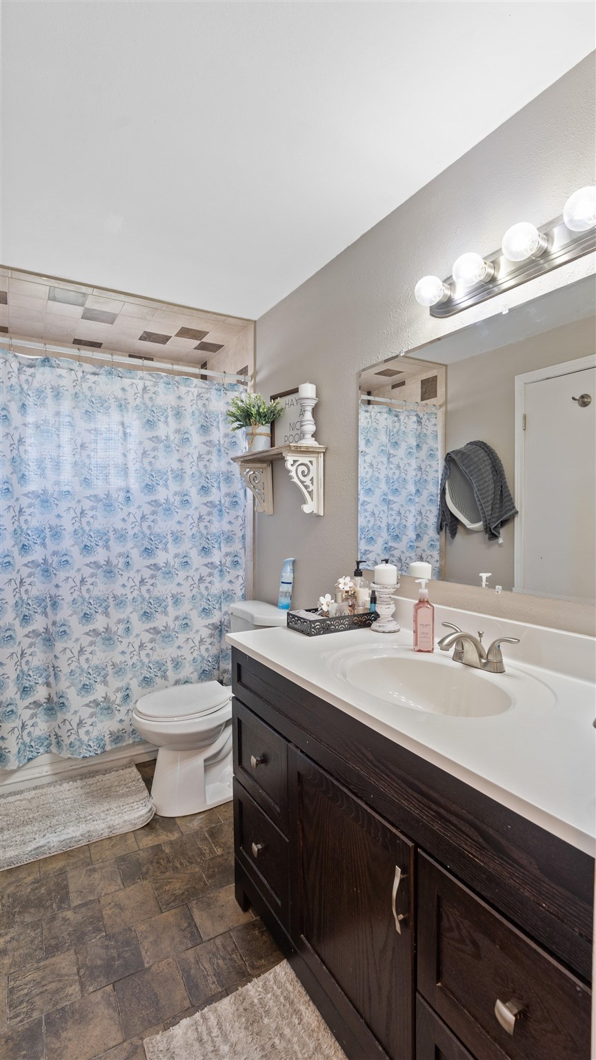 704 North Collins Road Spokane Valley, WA 99216 - Photo 9 of 19 Gallery Image 9