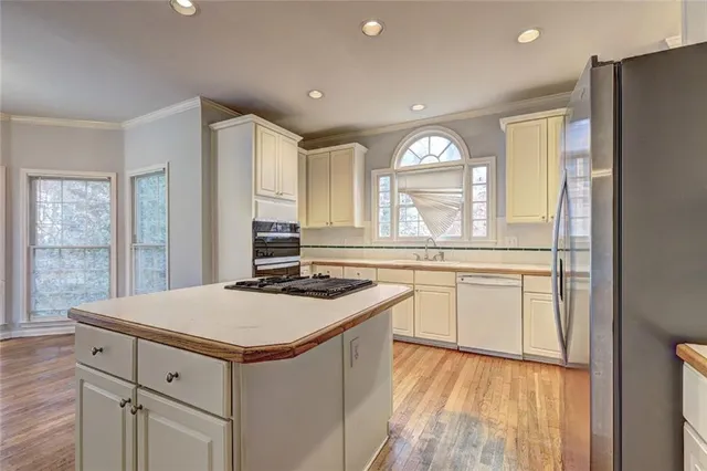 $3,000 | 980 Laurel Springs Lane Southwest, Marietta, GA 30064