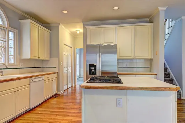 $3,000 | 980 Laurel Springs Lane Southwest, Marietta, GA 30064