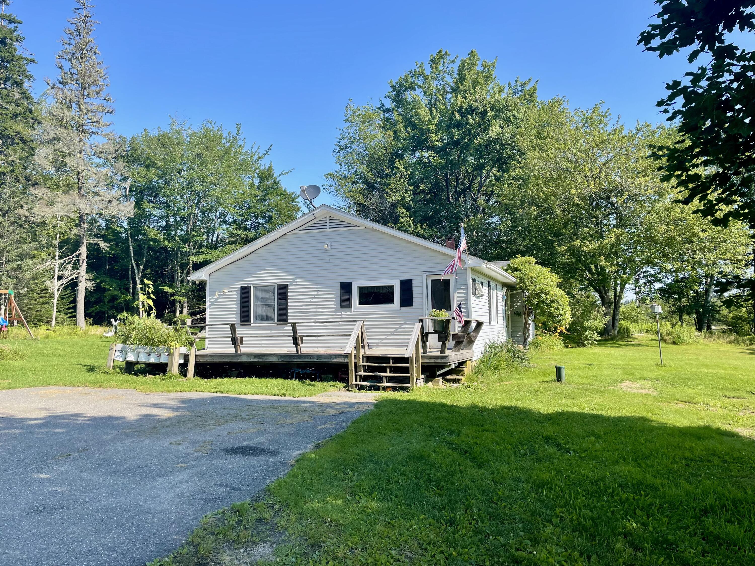 294 North Haven Road Vinalhaven, ME 04863 - Photo 2 of 16 IMG_5184