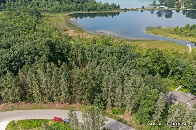 $119,500 | 17163 Spruce Cove Trail, Unit 13, Gowen, MI 49326