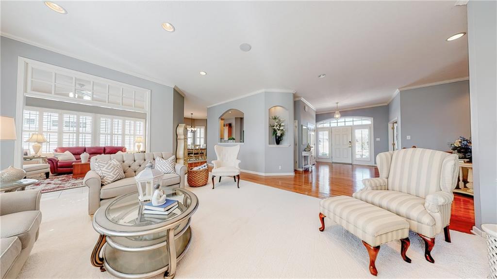 10625 Sunset Point Lane Fishers, IN 46037 - Photo 11 of 48 Gallery Image 11