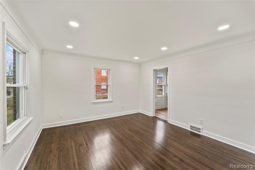 235 Goodell Street River Rouge, MI 48218 - Photo 10 of 40 Gallery Image 10