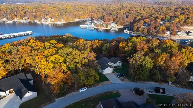 $549,900 | 66 Beacon Hill Drive, Lake Ozark, MO 65049