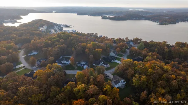 $549,900 | 66 Beacon Hill Drive, Lake Ozark, MO 65049