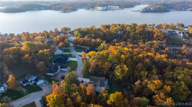 $549,900 | 66 Beacon Hill Drive, Lake Ozark, MO 65049