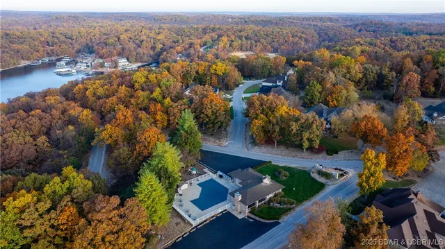 $549,900 | 66 Beacon Hill Drive, Lake Ozark, MO 65049