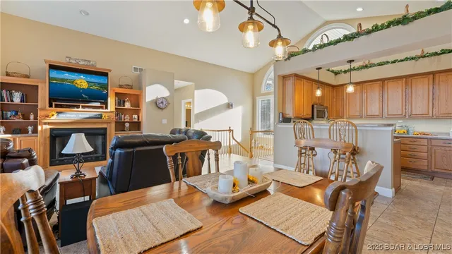 $549,900 | 66 Beacon Hill Drive, Lake Ozark, MO 65049