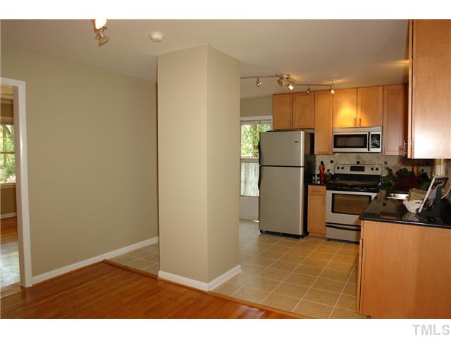 221 Hudson Street Raleigh, NC 27608 - Photo 7 of 20