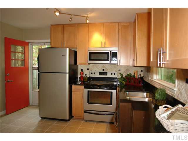 221 Hudson Street Raleigh, NC 27608 - Photo 9 of 20