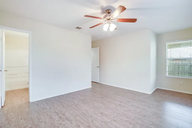 $1,799 | 476 Moonwalker Trail, Buda, TX 78610