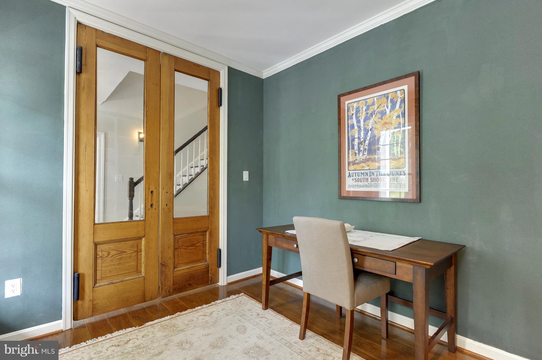 17870 Canby Road Leesburg, VA 20175 - Photo 14 of 30 Custom Doors