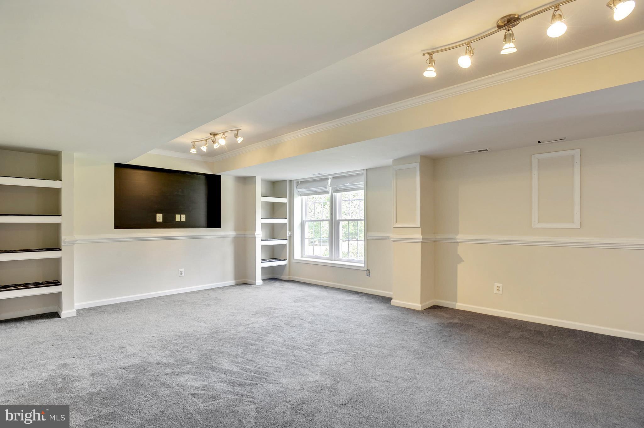 17870 Canby Road Leesburg, VA 20175 - Photo 23 of 30 Huge Flex Space - Home Theater rm or Exercise rm