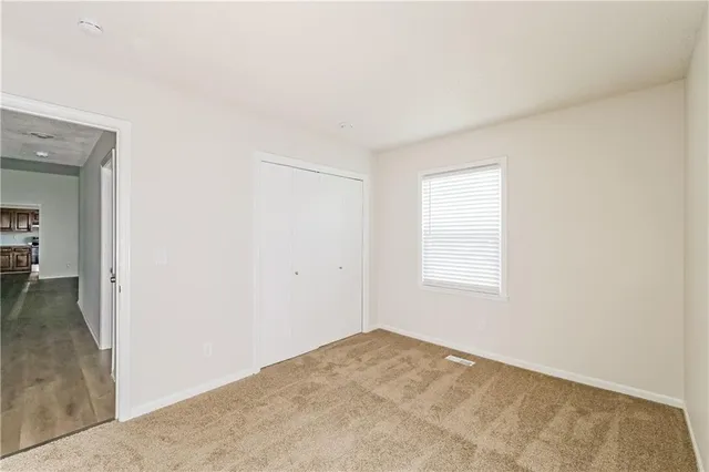 $2,055 | 11704 Bristol Avenue, Kansas City, MO 64134