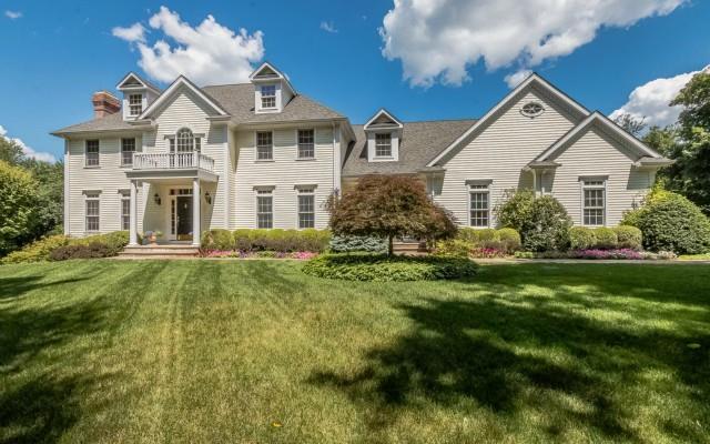 25 Burroughs Road Easton, CT 06612 - Photo 1 of 1