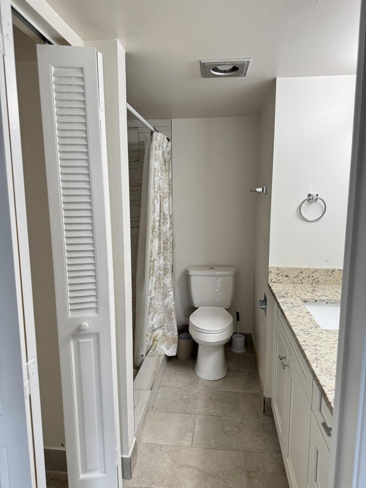 2039 Rexford A, Unit C Boca Raton, FL 33434 - Photo 19 of 27 master bath