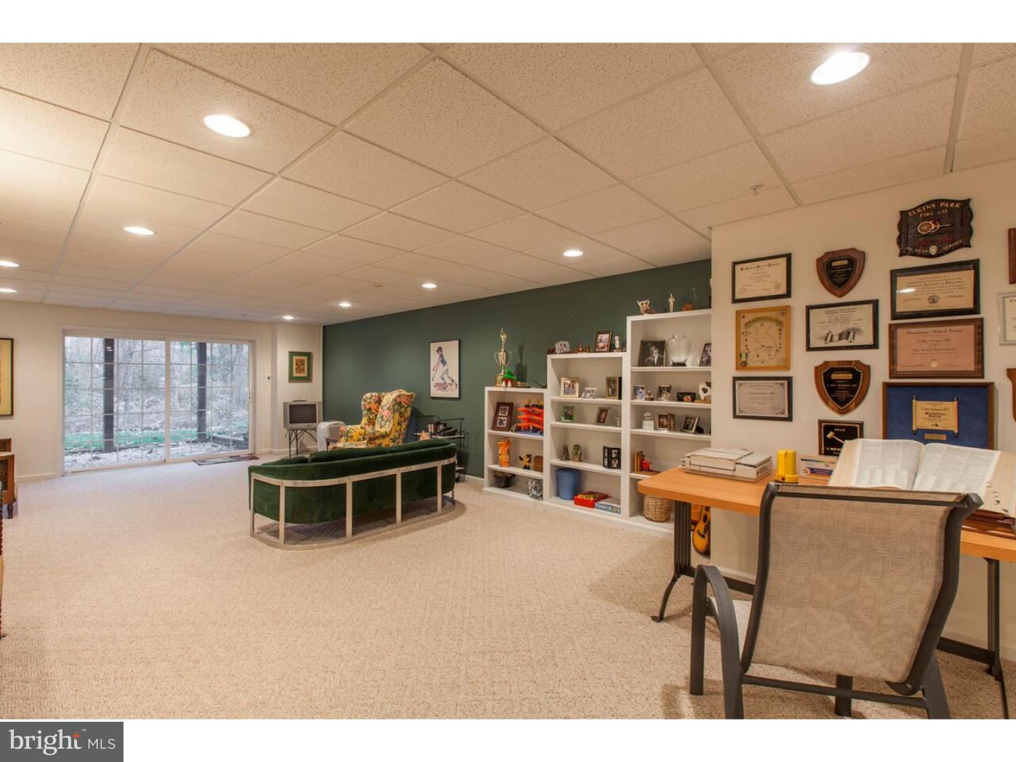 1122 Penmore Place Rydal, PA 19046 - Photo 20 of 25 Family Room