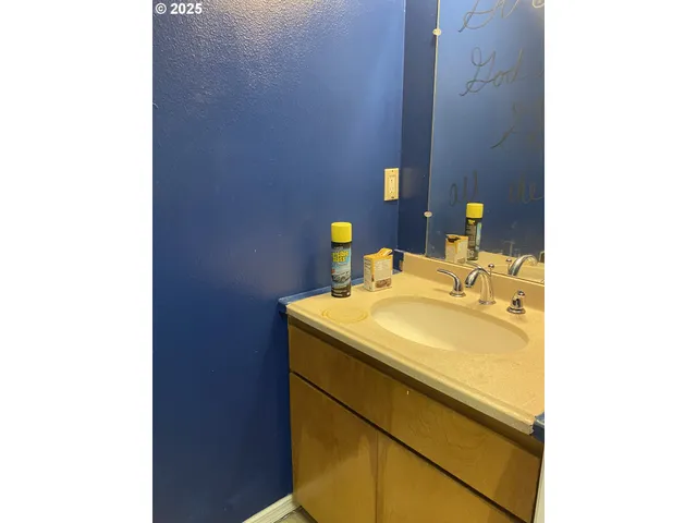 $240,000 | 722B Pioneer Road, Unit A, Brookings, OR 97415