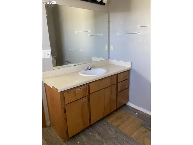 $240,000 | 722B Pioneer Road, Unit A, Brookings, OR 97415