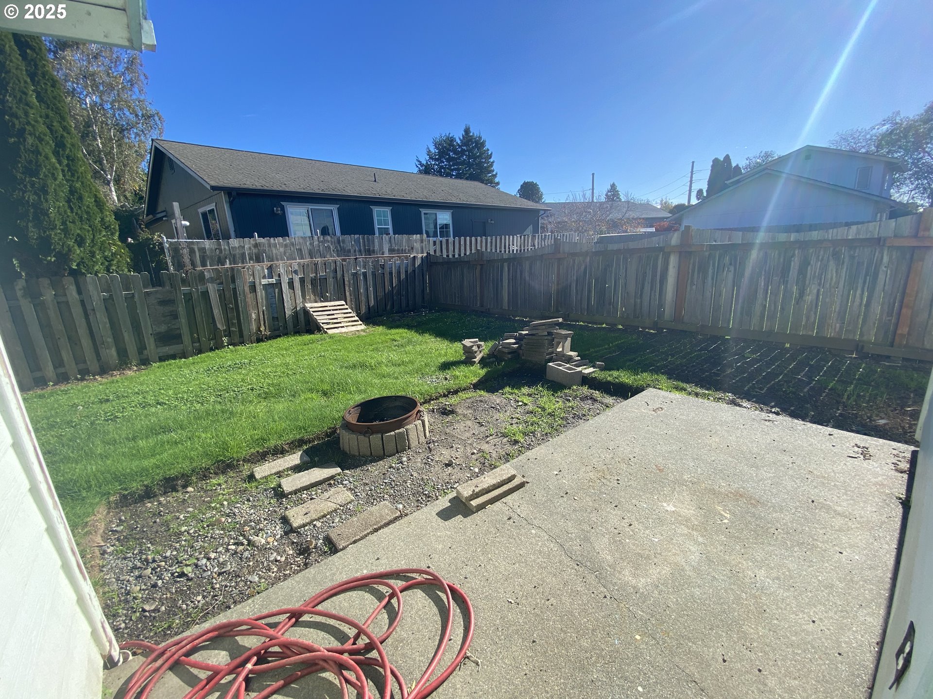 722B Pioneer Road, Unit A Brookings, OR 97415 - Photo 29 of 33 Backyard