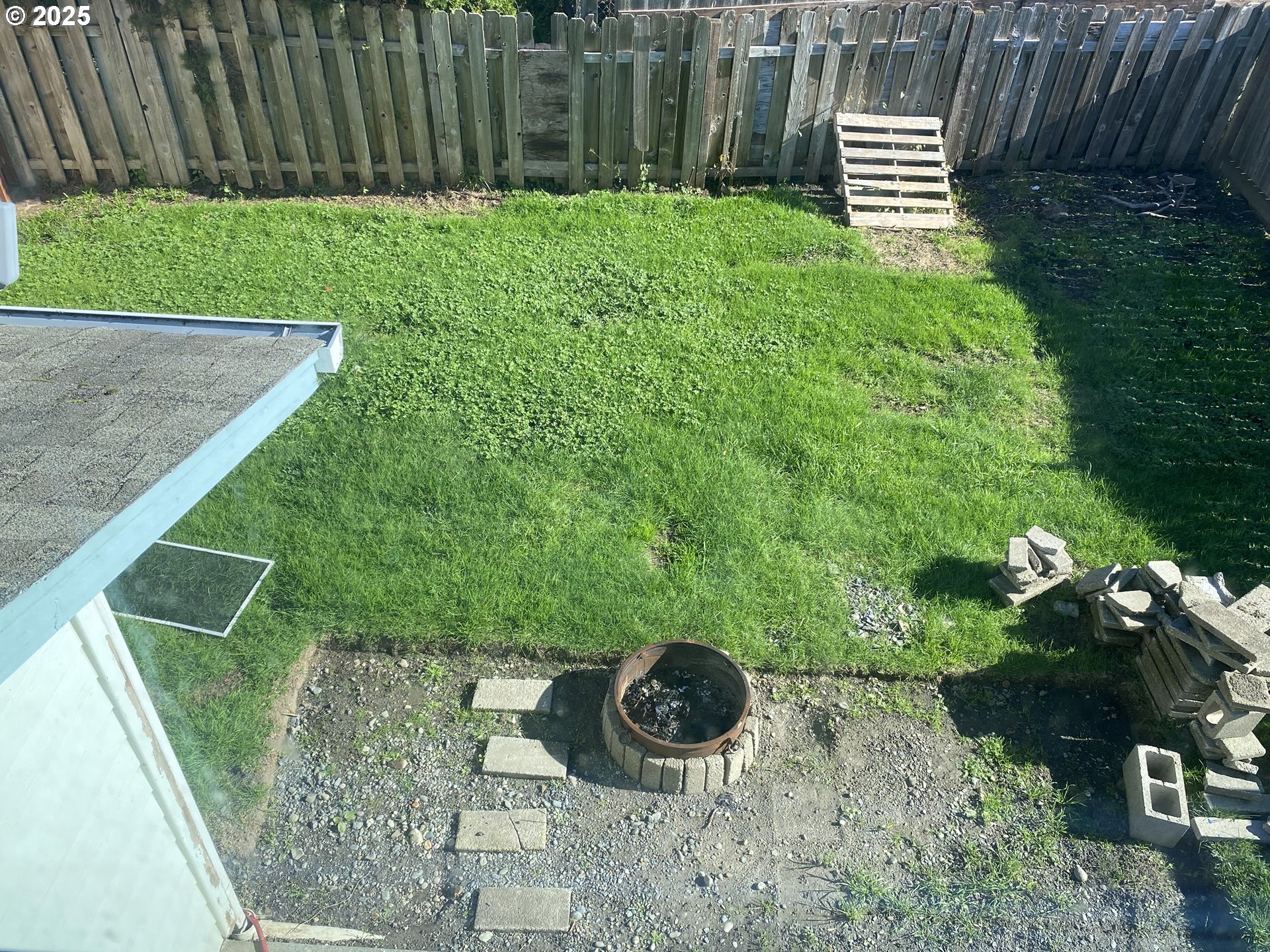 722B Pioneer Road, Unit A Brookings, OR 97415 - Photo 30 of 33 Backyard