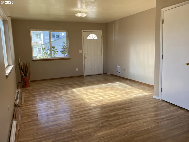 $240,000 | 722B Pioneer Road, Unit A, Brookings, OR 97415