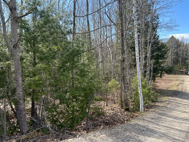 $90,000 | 8 Beaulieu Drive, Windham, ME 04062
