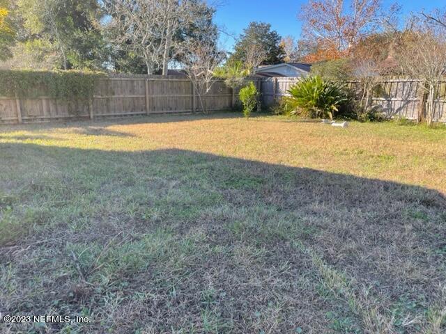 3716 Bramble Road Jacksonville, FL 32210 - Photo 32 of 40 1 back yard