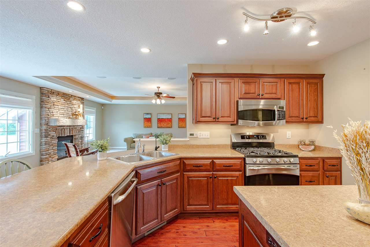 9082 Roberts Road Woodburn, IN 46797 - Photo 10 of 34 Gallery Image 10