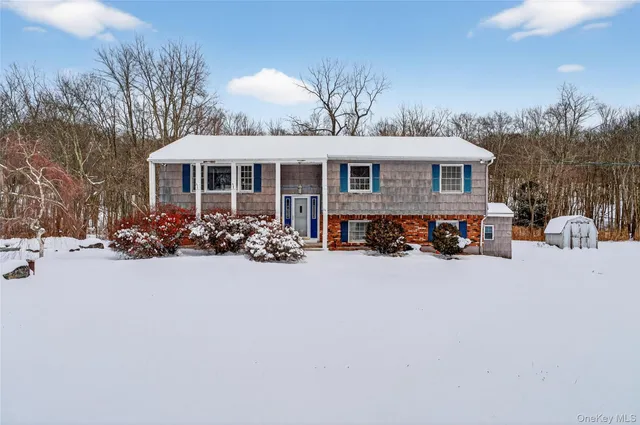 $639,000 | 64 Bayberry Drive, Monroe, NY 10950