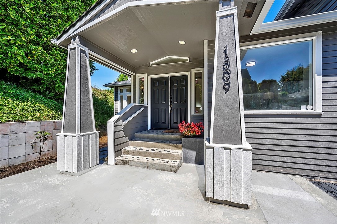 1809 Holbrook Avenue Everett, WA 98203 - Photo 6 of 40 a view of a porch with furniture