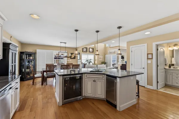 $2,250,000 | 105 49th Street, Unit 105, Sea Isle City, NJ 08243
