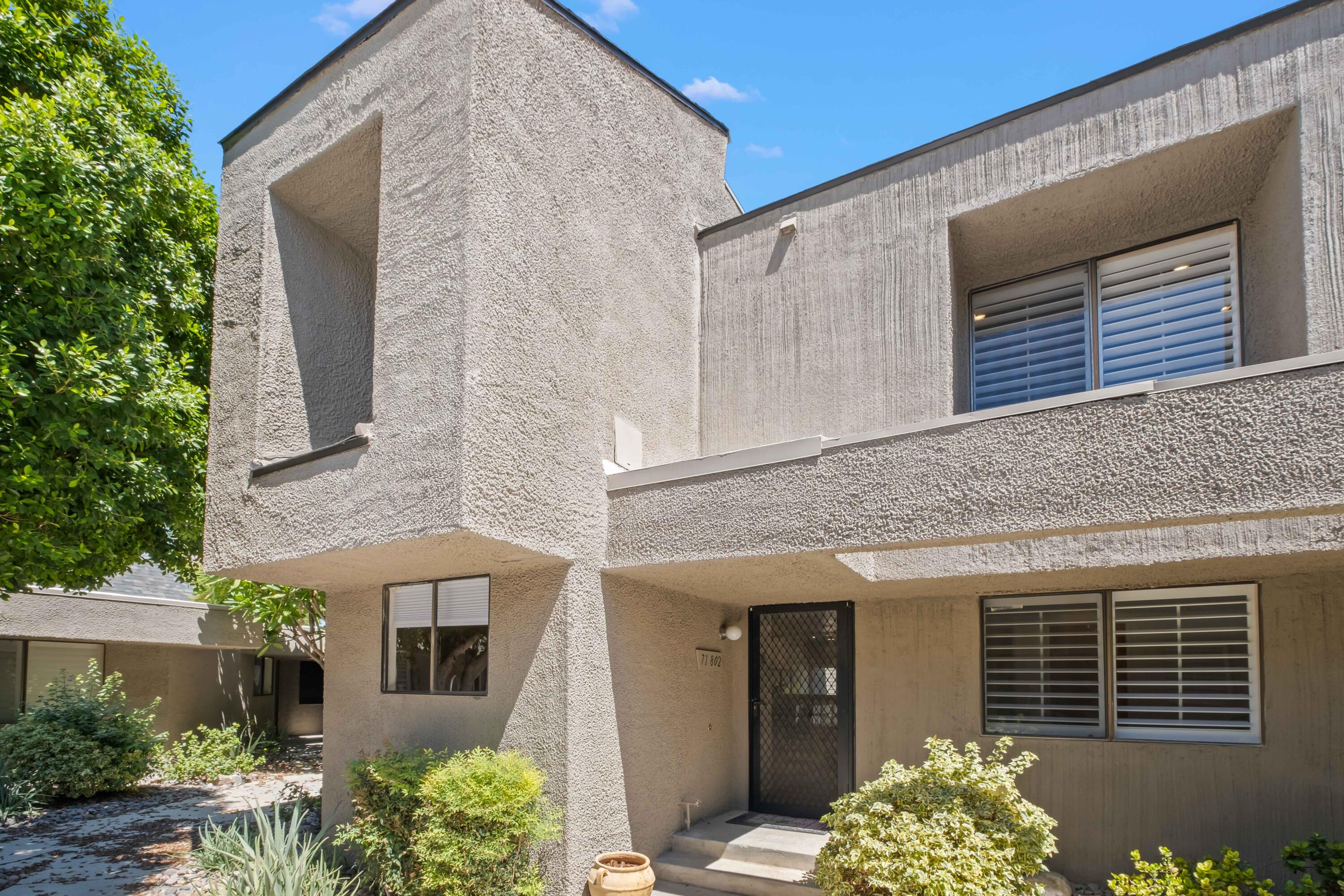 71802 Eleanora Lane Rancho Mirage, CA 92270 - Photo 2 of 40 Two story townhome