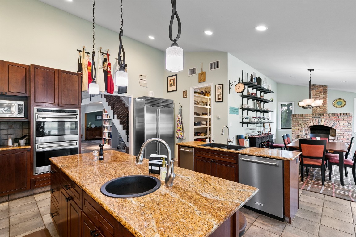 761 Community Center Rd