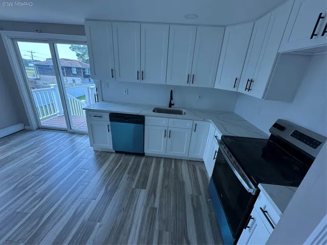 $3,800 | 15 Mida Court, Unit 2A, West Babylon, NY 11704