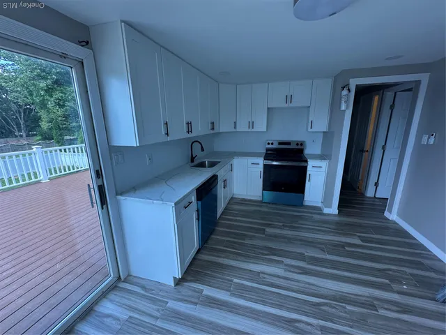 $3,800 | 15 Mida Court, Unit 2A, West Babylon, NY 11704