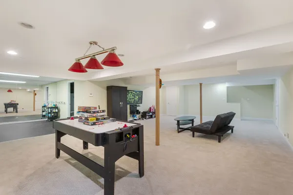 $699,900 | 1430 Country Lane, Deerfield, IL 60015