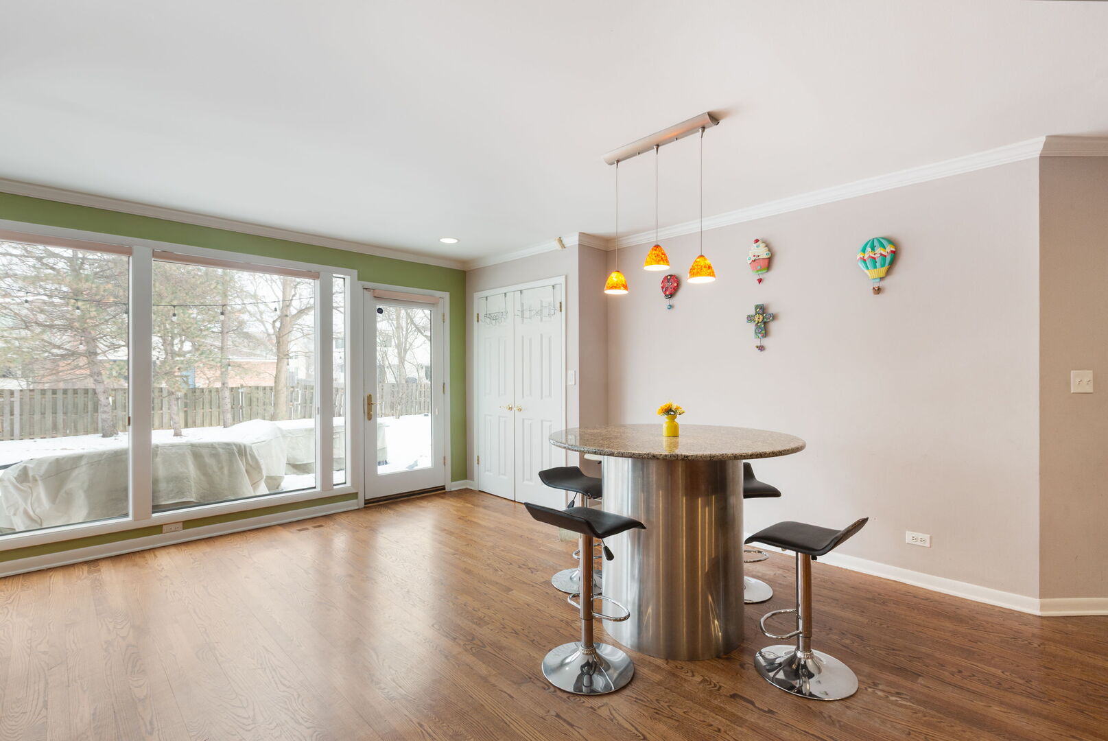 1430 Country Lane Deerfield, IL 60015 - Photo 4 of 30