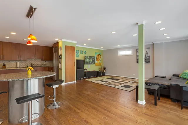 $799,000 | 1430 Country Lane, Deerfield, IL 60015