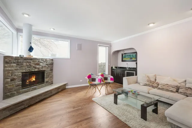 $799,000 | 1430 Country Lane, Deerfield, IL 60015