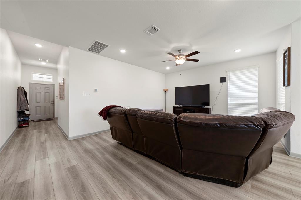 314 State Loop Troy, TX 76579 - Photo 3 of 20