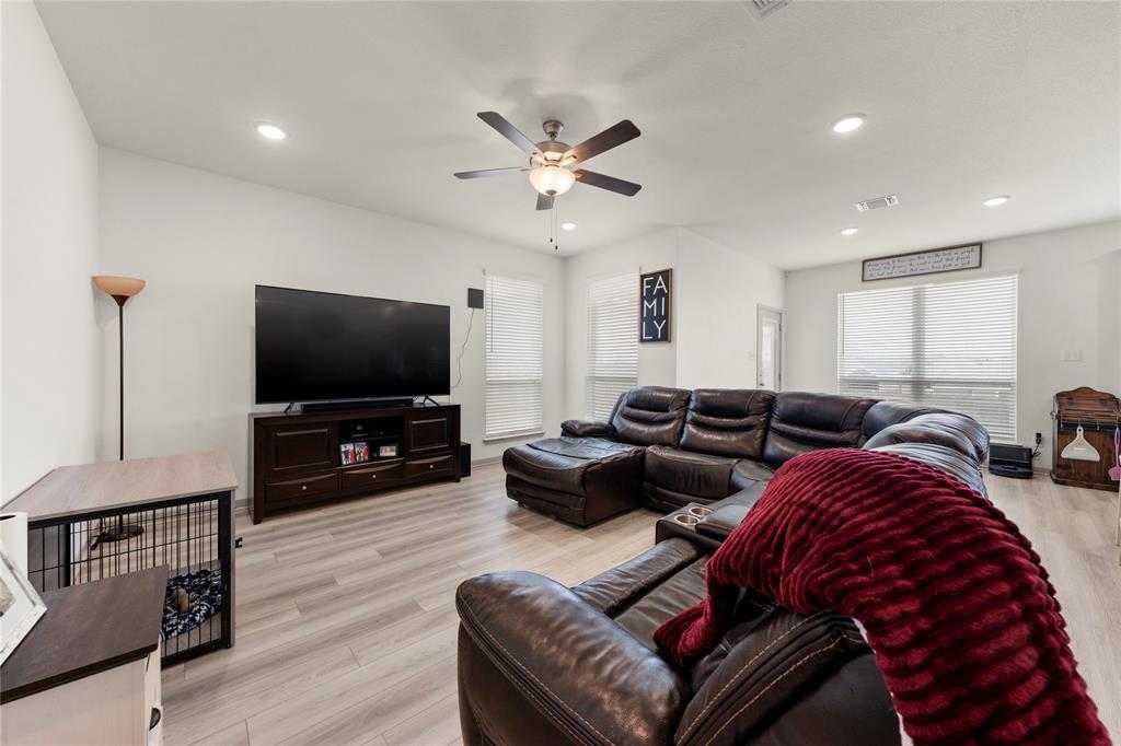 314 State Loop Troy, TX 76579 - Photo 4 of 20