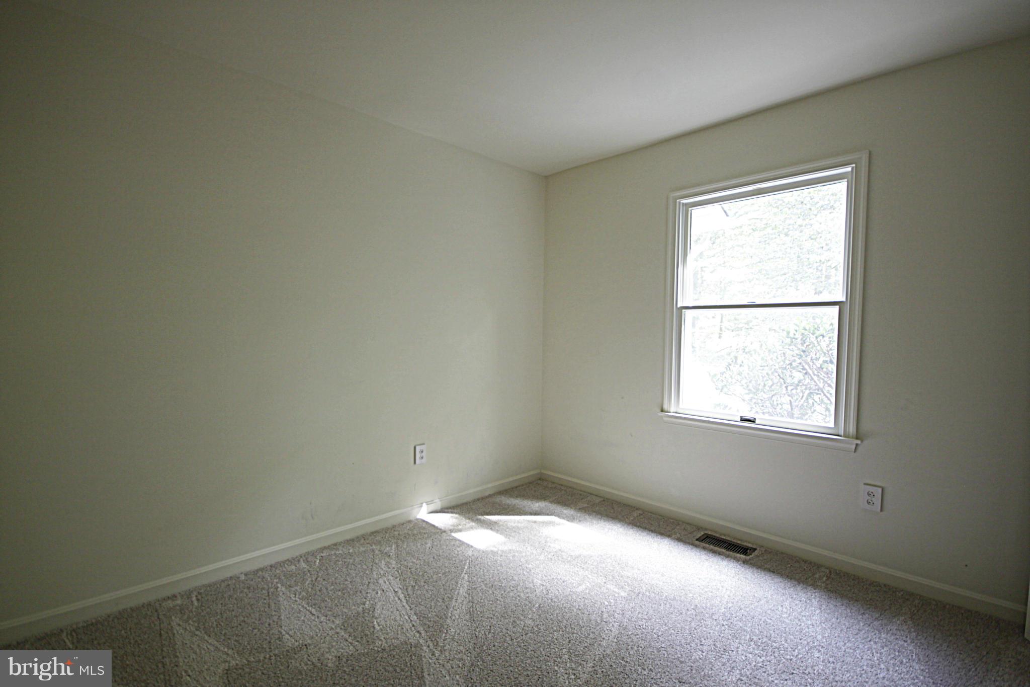 4512 Razor Hill Road Bealeton, VA 22712 - Photo 13 of 23 Bedroom #3 with New Carpet, Fresh Paint