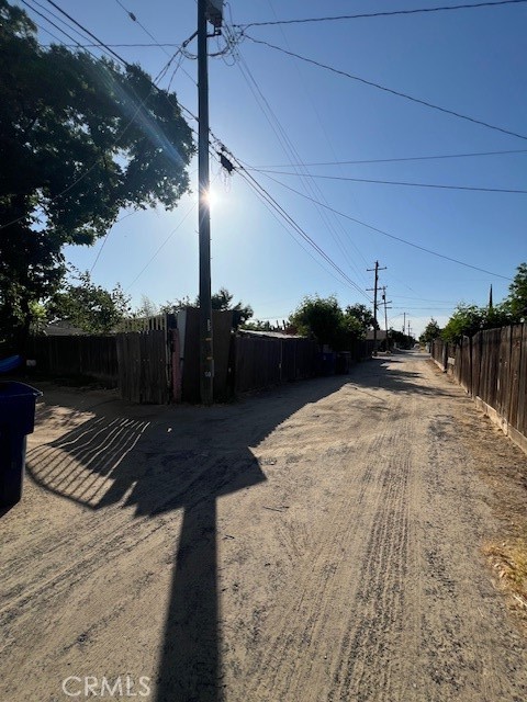 809 South B Street Madera, CA 93638 - Photo 14 of 20 a view of outdoor space and yard
