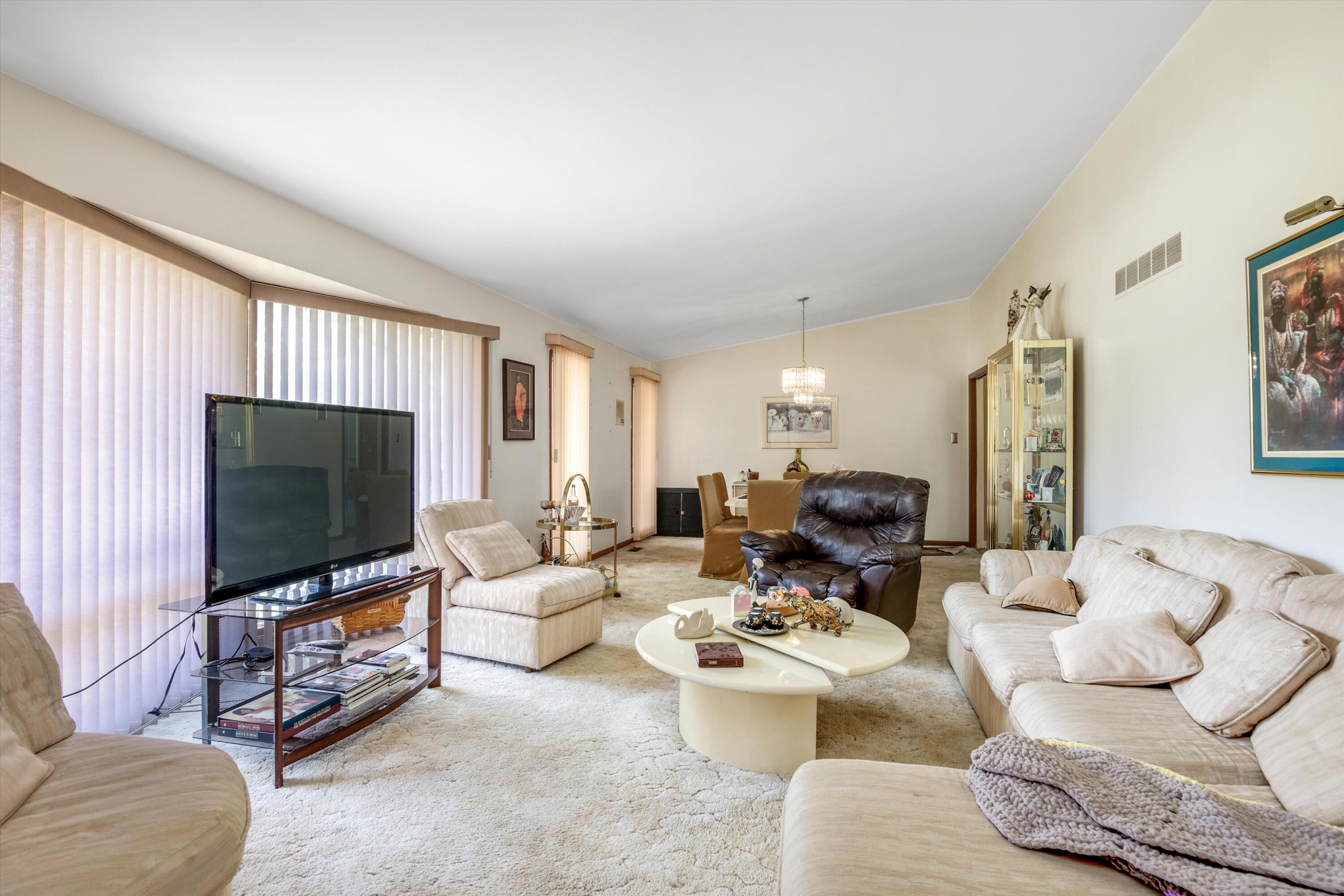 27248 Lehigh Street Inkster, MI 48141 - Photo 4 of 31 07-27248 Lehigh St Inkster0031