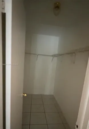 a view of empty room with window