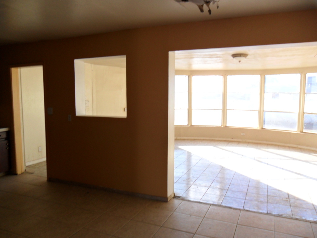 1839 East Chipman Road Phoenix, AZ 85040 - Photo 5 of 25 dining