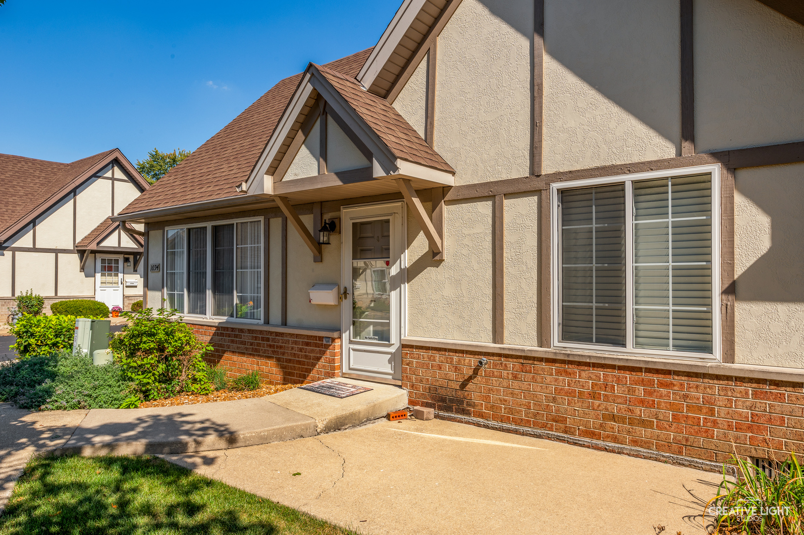 1694 Willow Cir Drive Crest Hill, IL 60403 - Photo 2 of 14