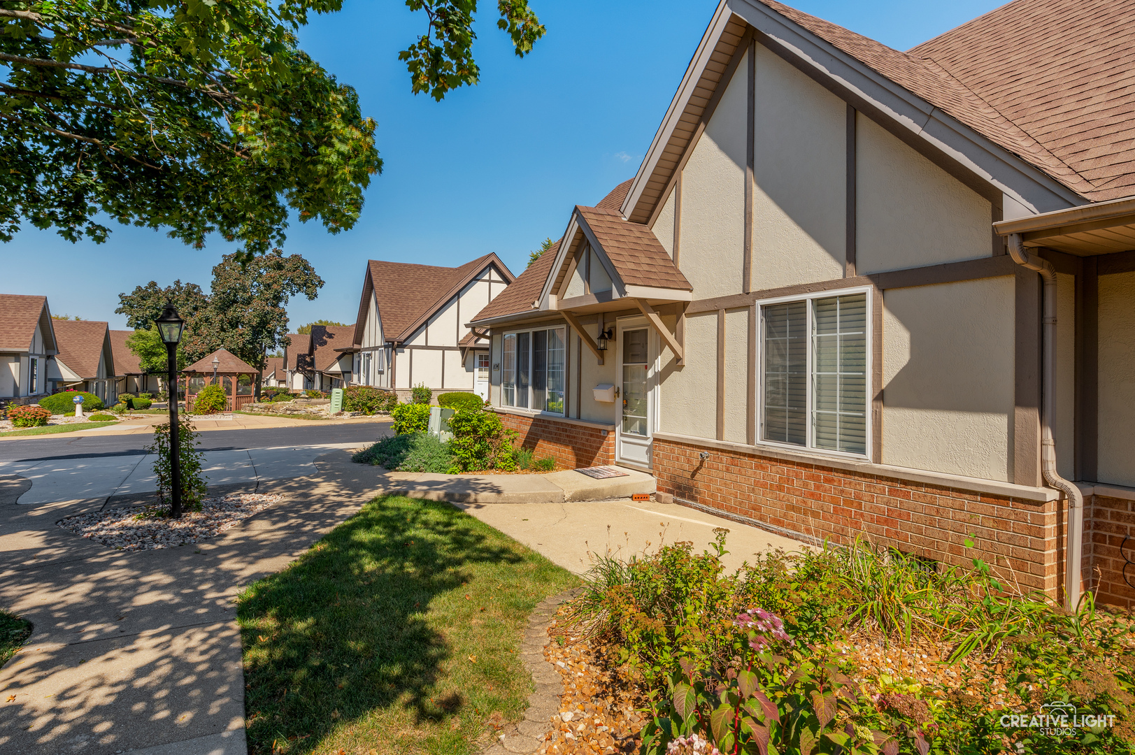 1694 Willow Cir Drive Crest Hill, IL 60403 - Photo 3 of 14